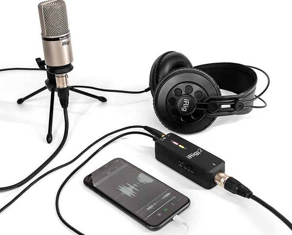 Conectar micrófono profesional a teléfono móvil Android y iOS - Streaming EmitirOnline.com